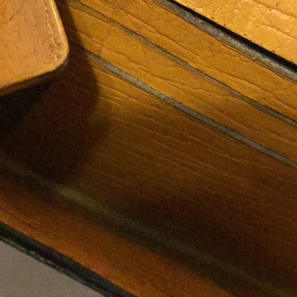 GUCCI BIFOLD ORANGE UC - Picture 3 of 3